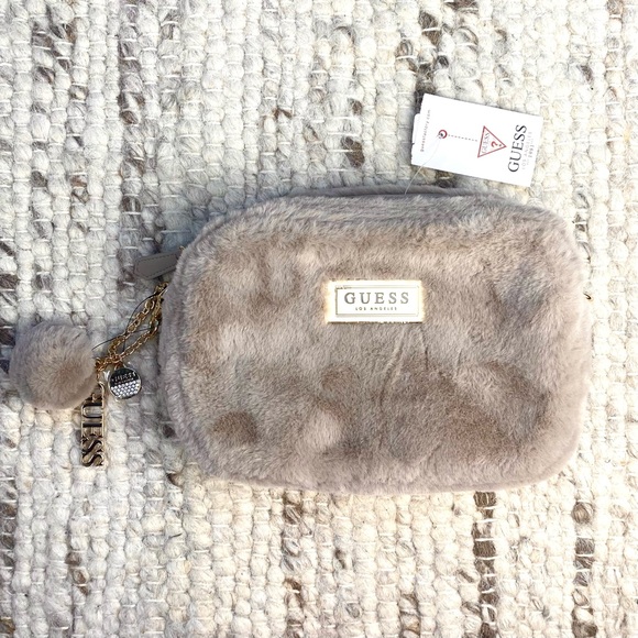 NWT GUESS Vanna Faux Fur (Clutch) – Luxe Gold-Tone Hardware Rhinestone Detail - Picture 4 of 11